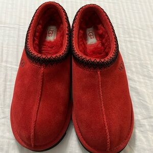 Ugg Tasman slipper women’s 8.  Samba red